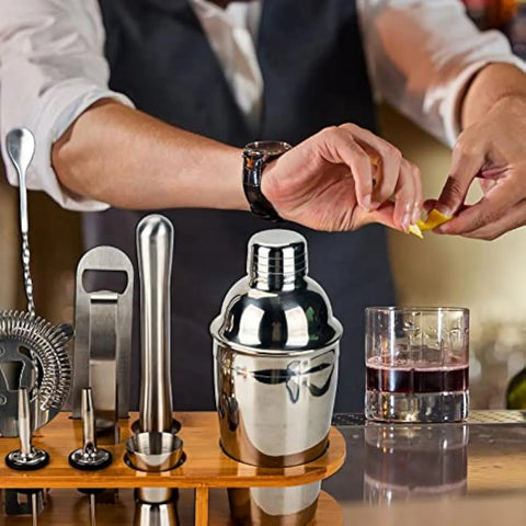 Set Coctelera 550ml con Base de Madera y Accesorios