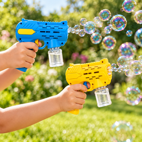 Pistola de burbujas compacta en uso durante un juego al aire libre