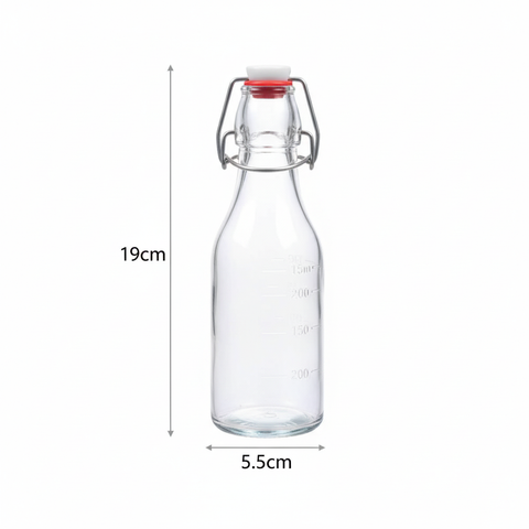 Botella hermética con medidas - fondo blanco